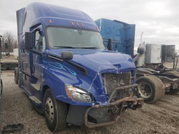  Salvage Freightliner Cascadia 1