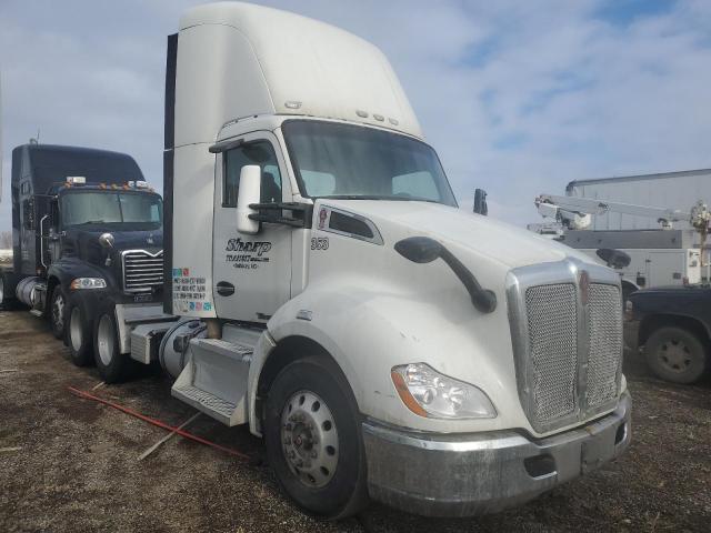  Salvage Kenworth Constructi