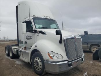  Salvage Kenworth Constructi