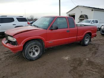  Salvage Chevrolet S-10