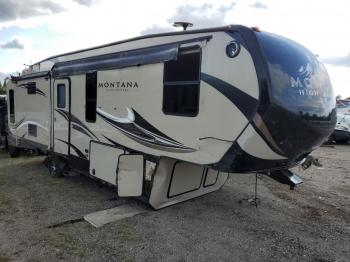  Salvage Montana 5th Wheel