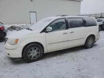  Salvage Chrysler Minivan