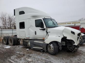  Salvage International Navistar