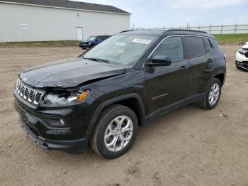  Salvage Jeep Compass