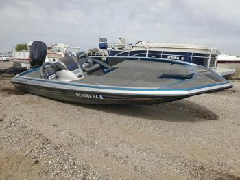  Salvage Champion Boat