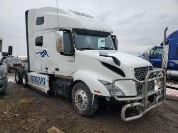  Salvage Volvo Vn