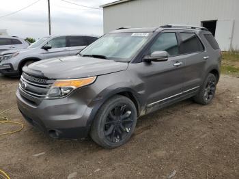  Salvage Ford Explorer