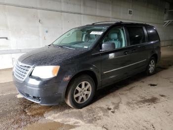  Salvage Chrysler Minivan