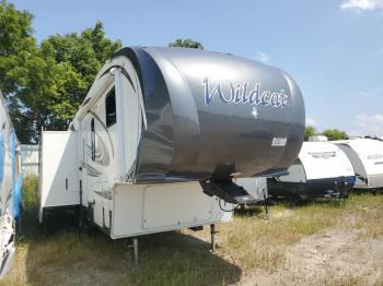  Salvage Wdil Cat Coach