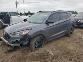  Salvage Hyundai TUCSON