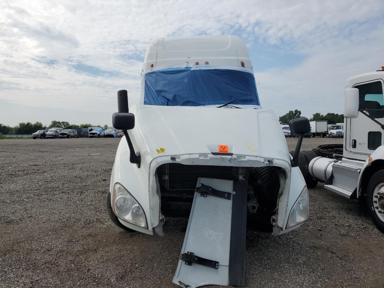 Freightliner Cascadia 1 Image 2