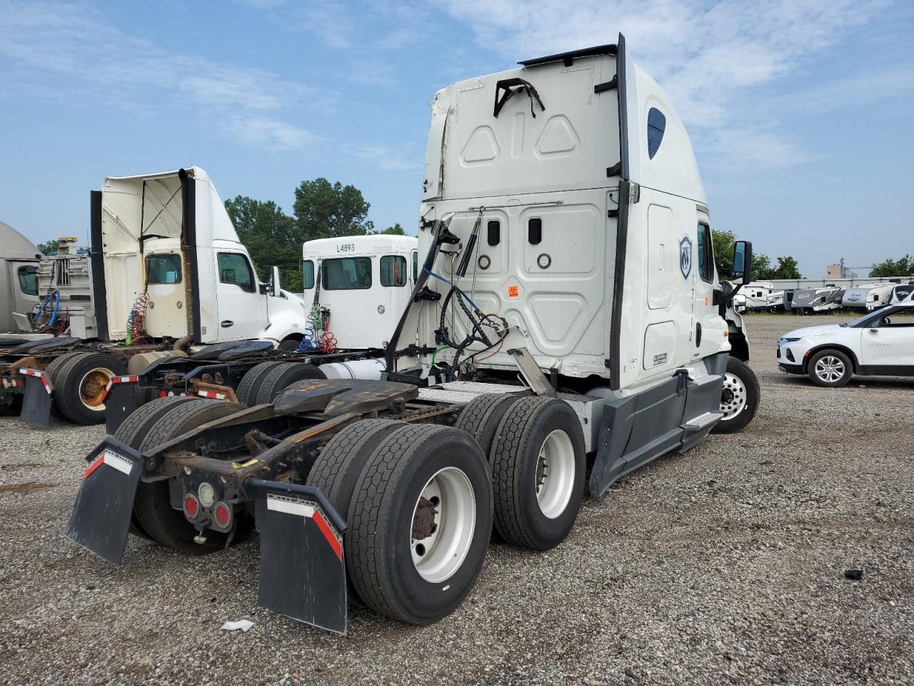 Freightliner Cascadia 1 Image 3