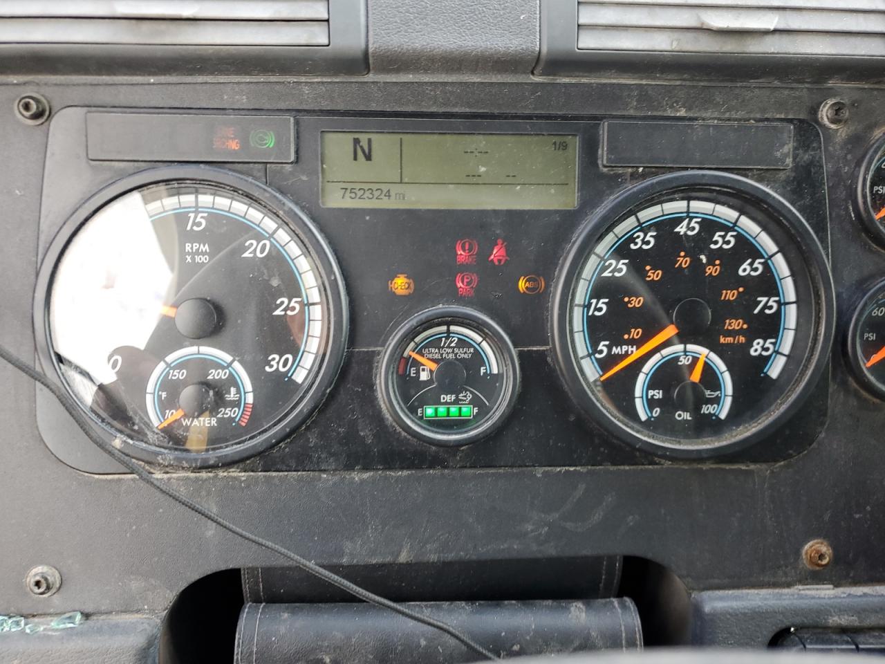 Freightliner Cascadia 1 Image 5