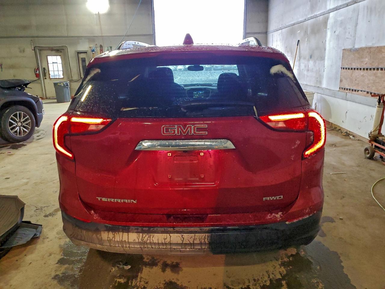 GMC Terrain Sle Image 2