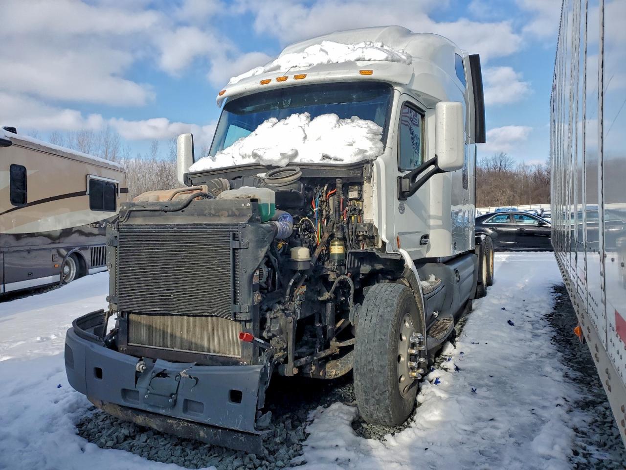 Peterbilt 579 Image 6