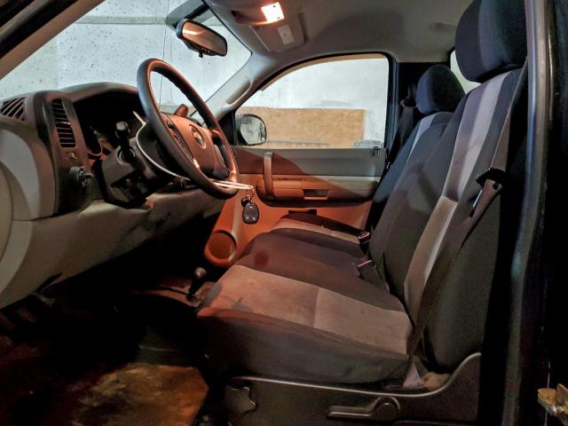 Chevrolet Silverado K1500 Image 12