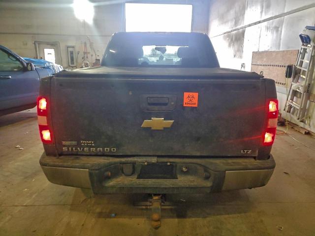 Chevrolet Silverado K1500 Ltz Image 4