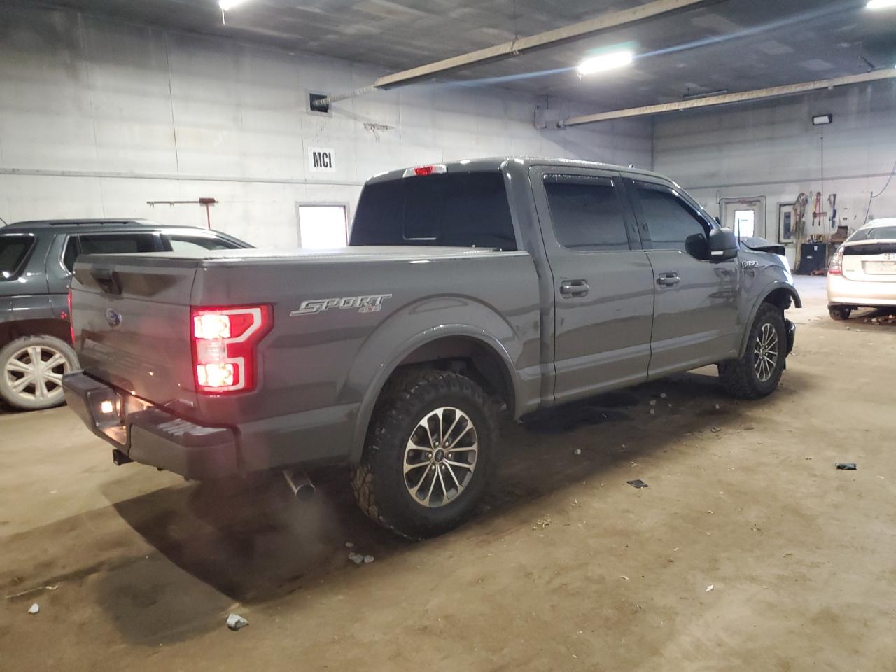 Ford F-150 Supercrew Image 3