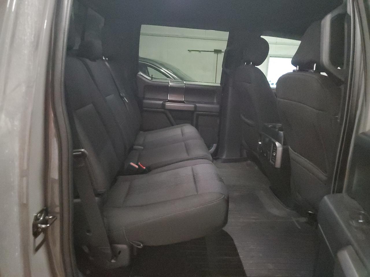 Ford F-150 Supercrew Image 9