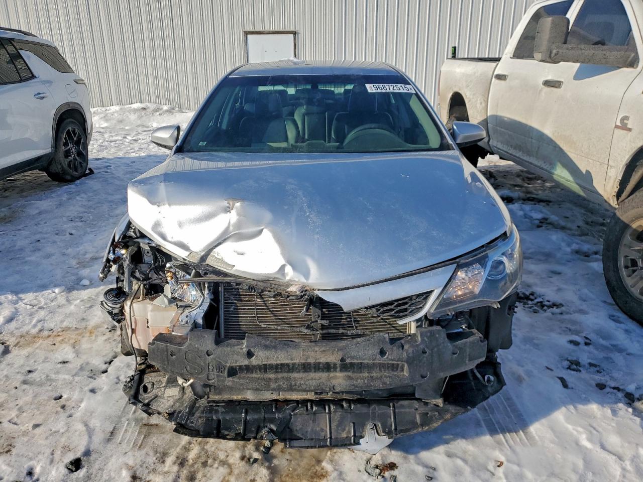 Toyota Camry Base Image 6