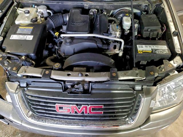 GMC Envoy Image 11