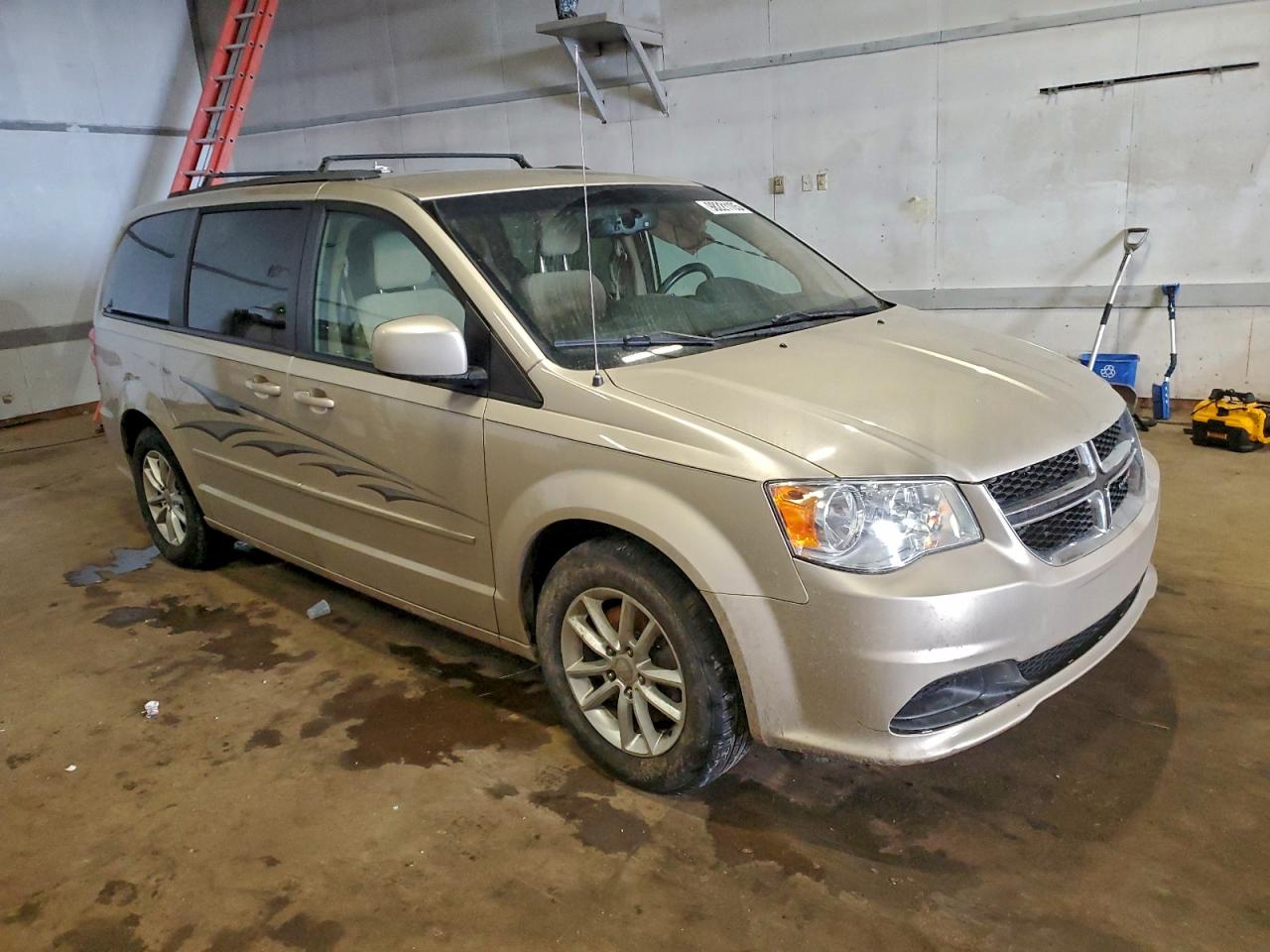 Dodge Caravan Sxt Image 2