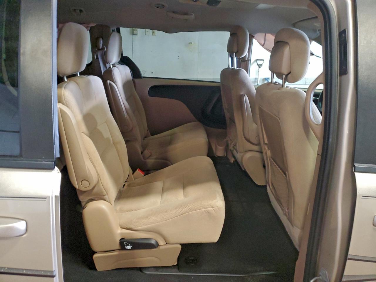 Dodge Caravan Sxt Image 13