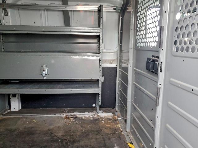 Ford Transit T-250 Image 11