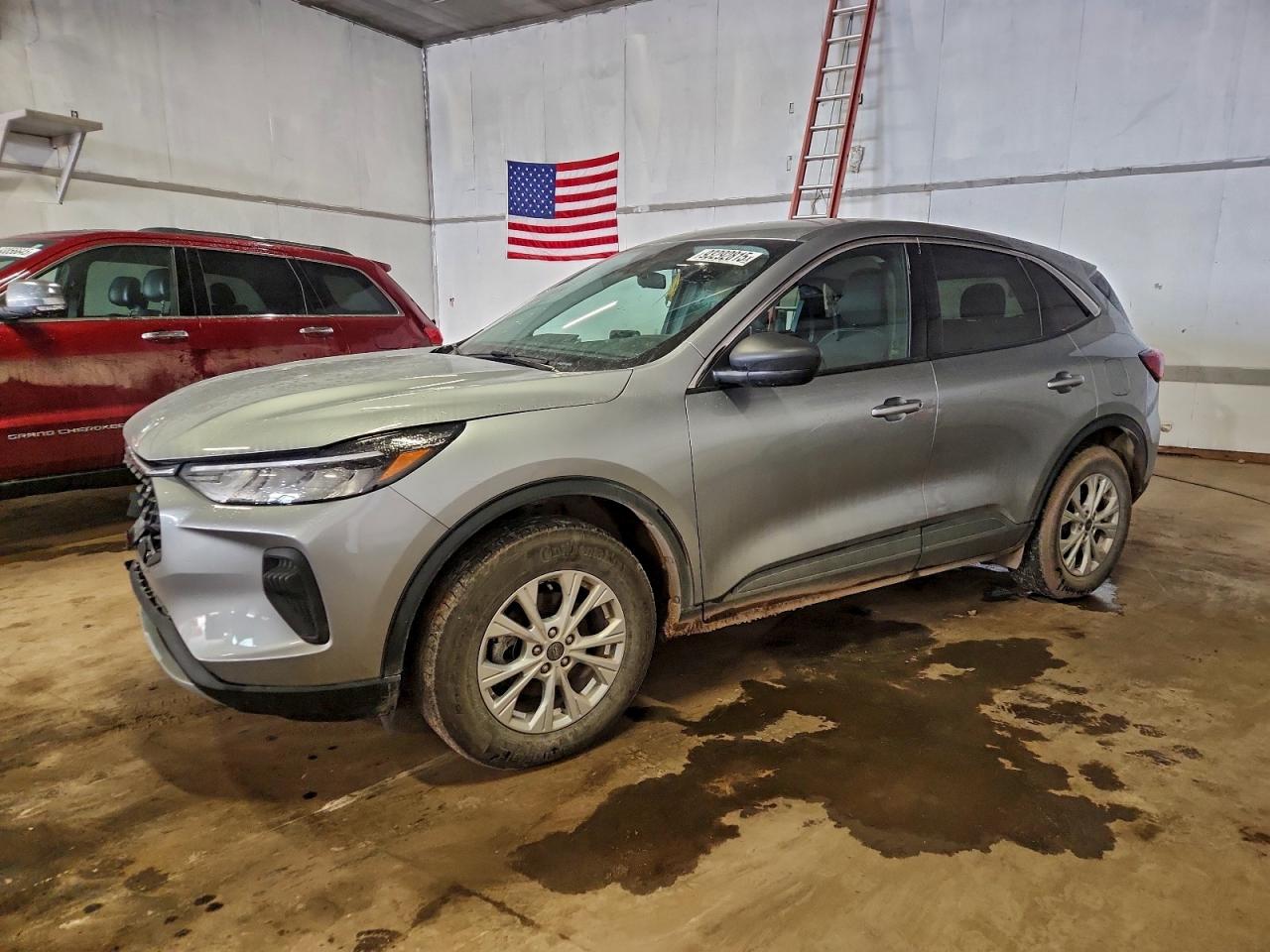 Ford Escape Active Image 1