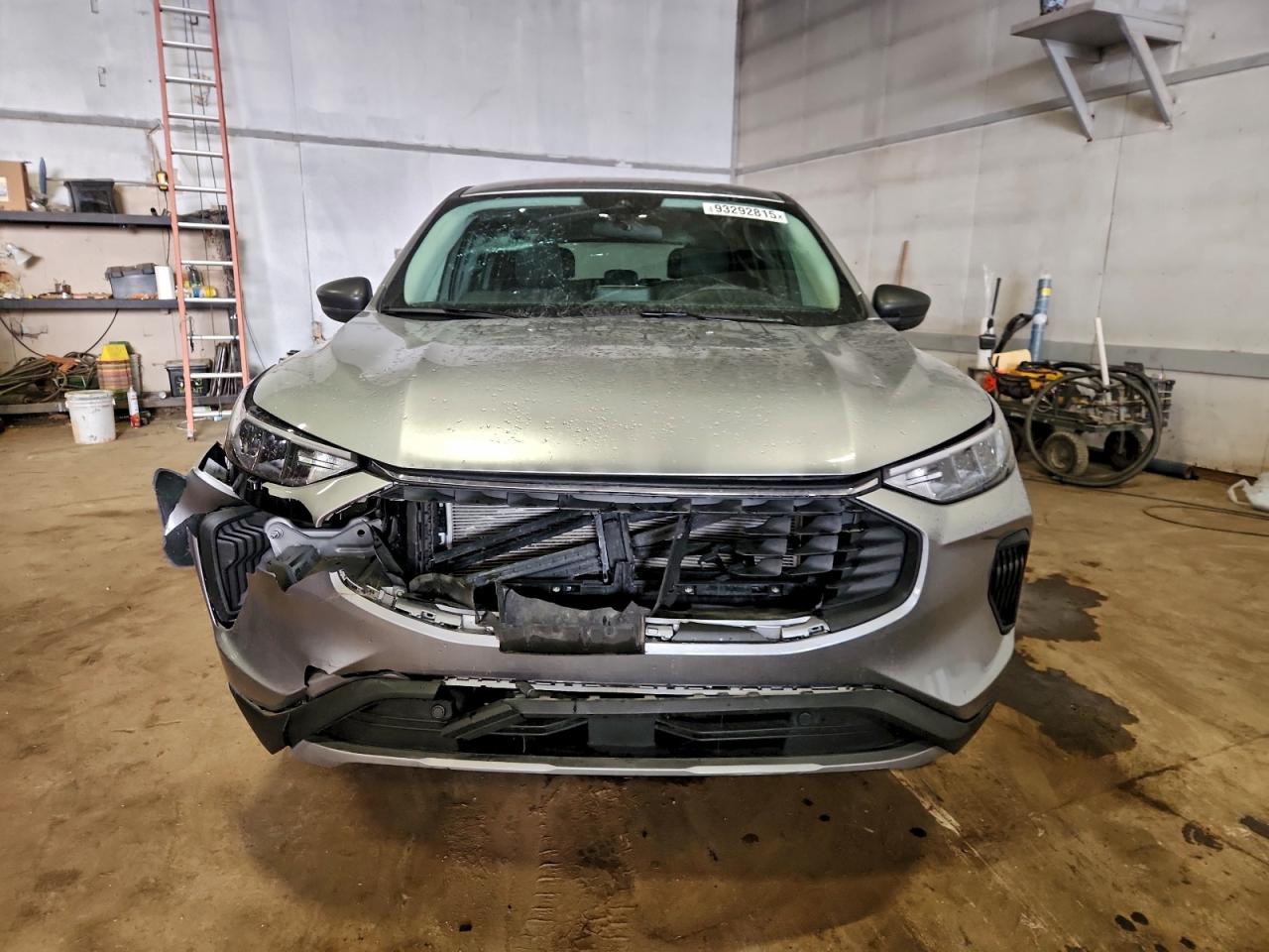 Ford Escape Active Image 2