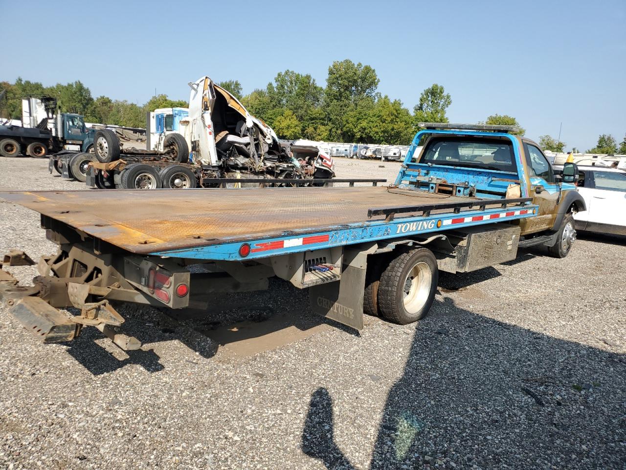 Ford F-550 Super Duty Image 6