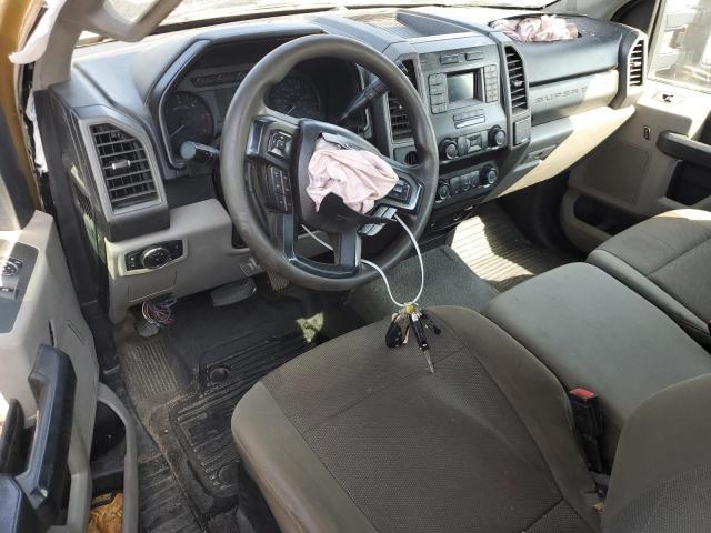 Ford F-550 Super Duty Image 4