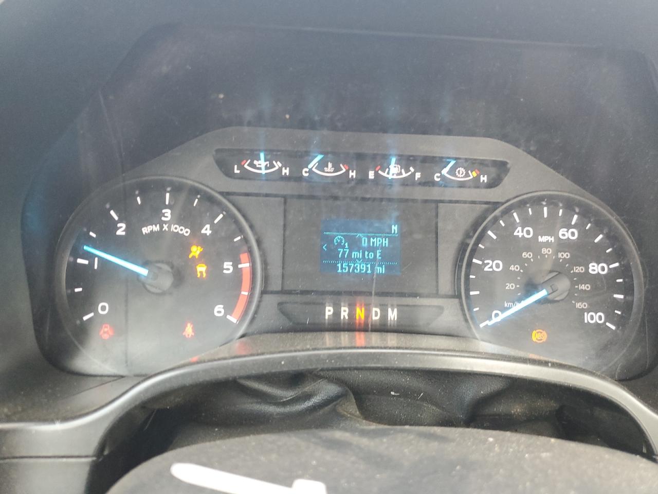 Ford F-550 Super Duty Image 11