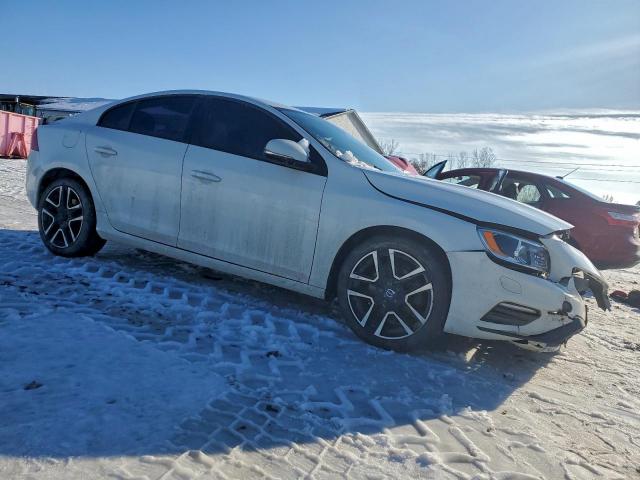 Volvo S60 Image 3