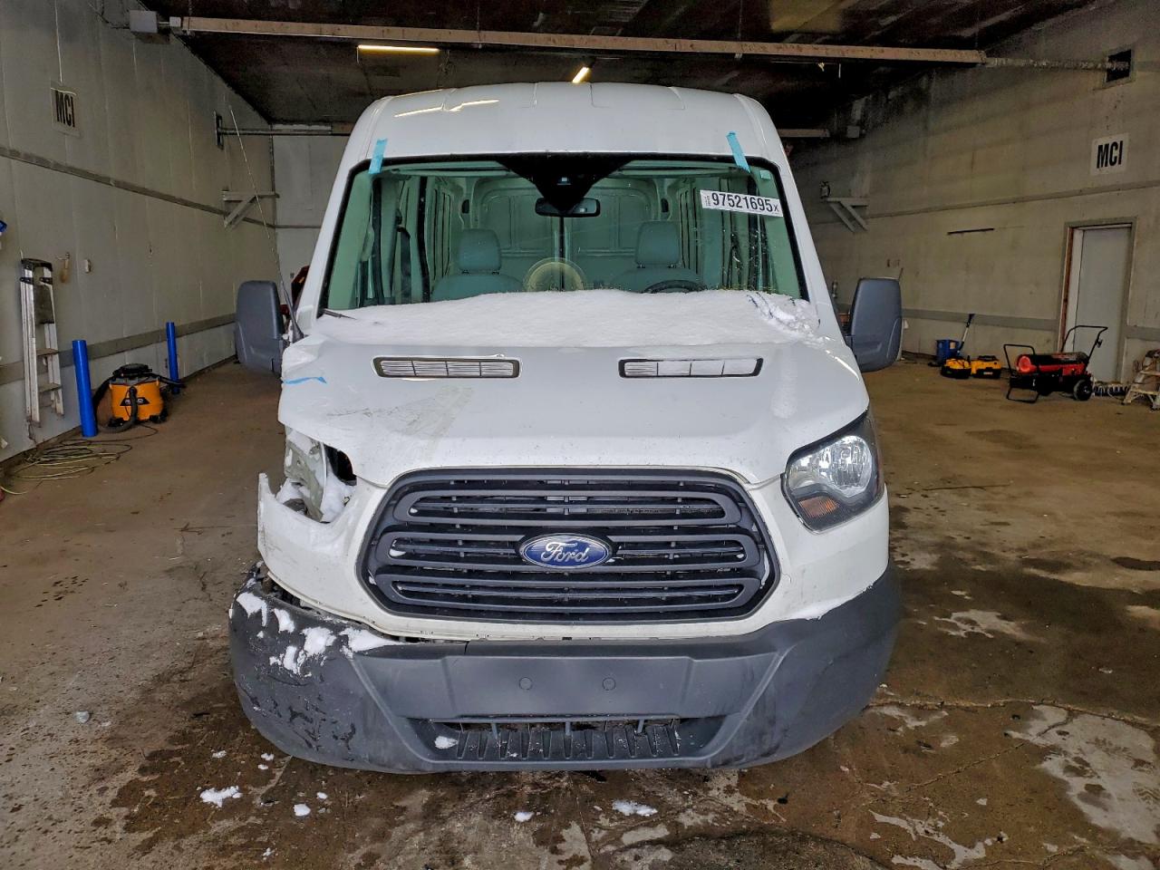Ford Transit T-250 Image 7