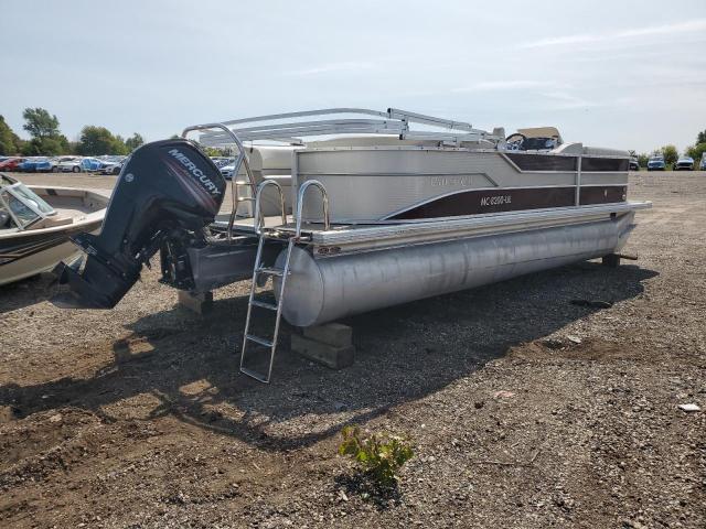 Boat Pontoon Image 3