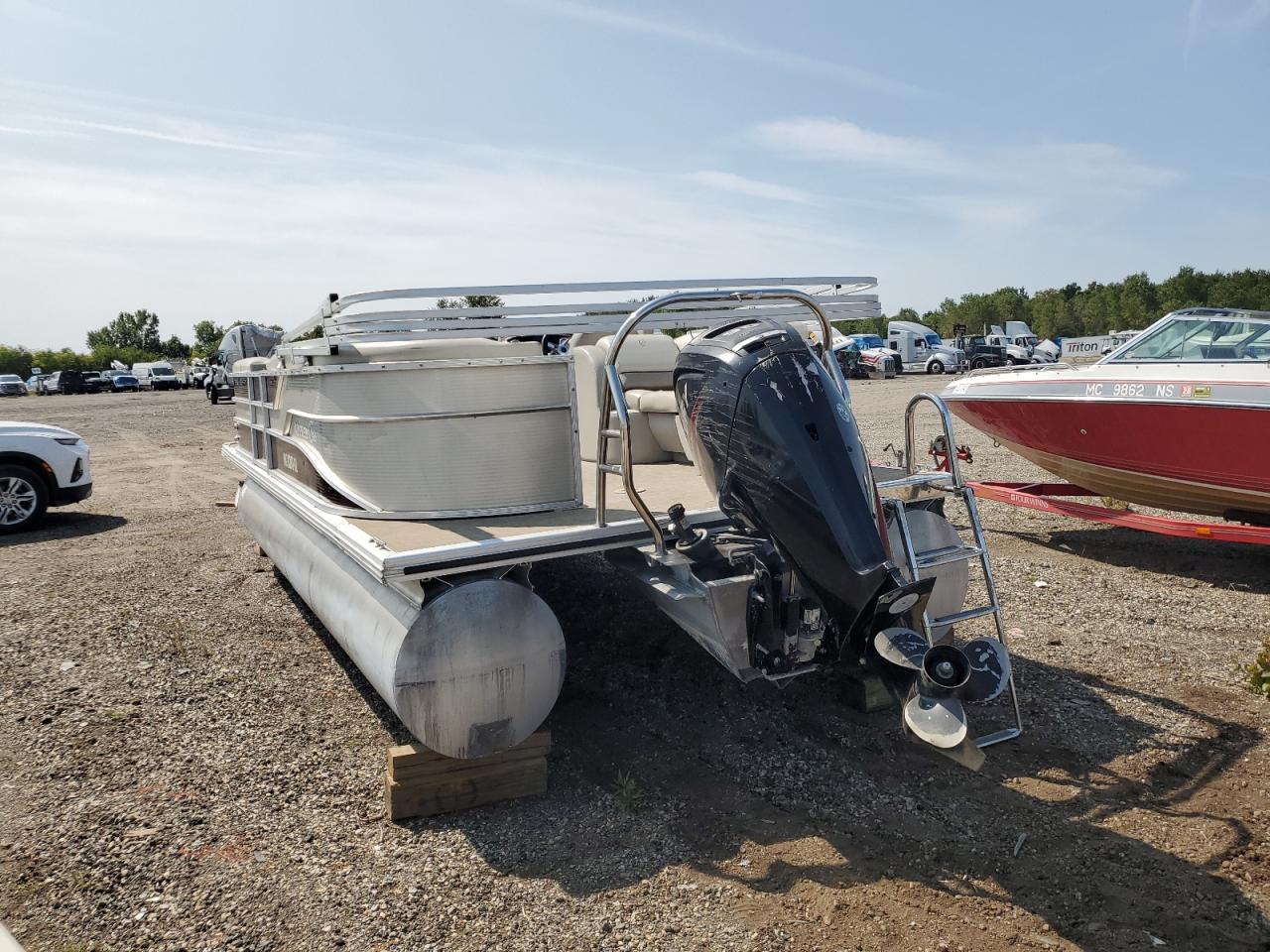 Boat Pontoon Image 10