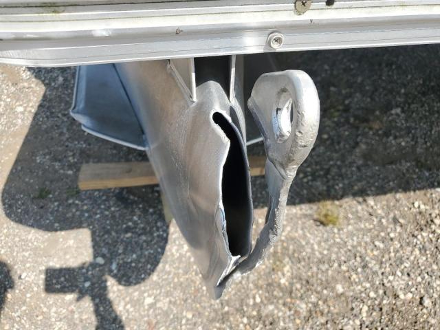 Boat Pontoon Image 11