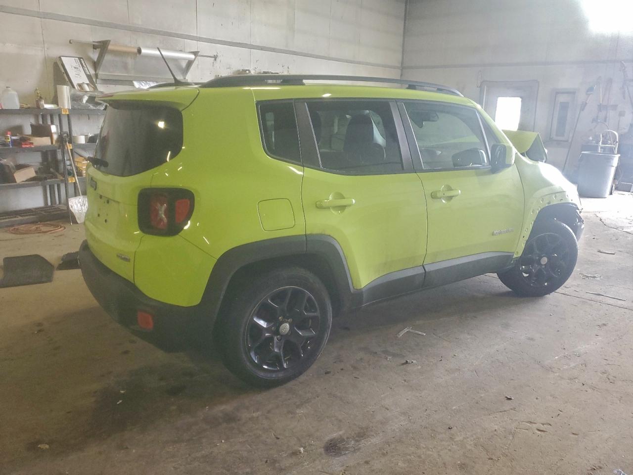 Jeep Renegade Latitude Image 2
