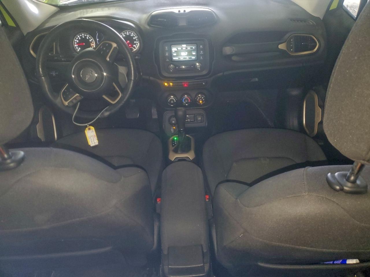 Jeep Renegade Latitude Image 13