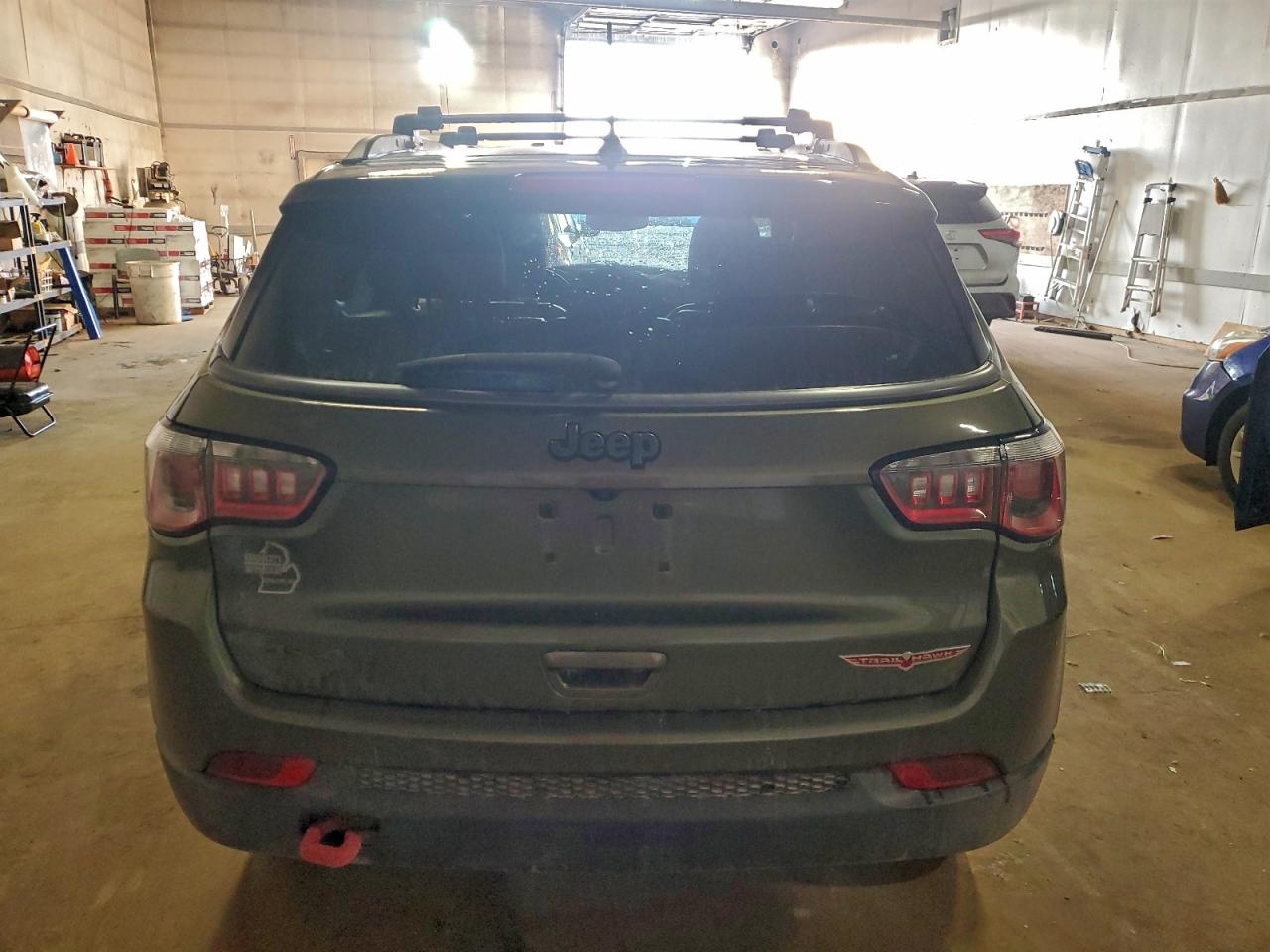 Jeep Compass Trailhawk Image 13