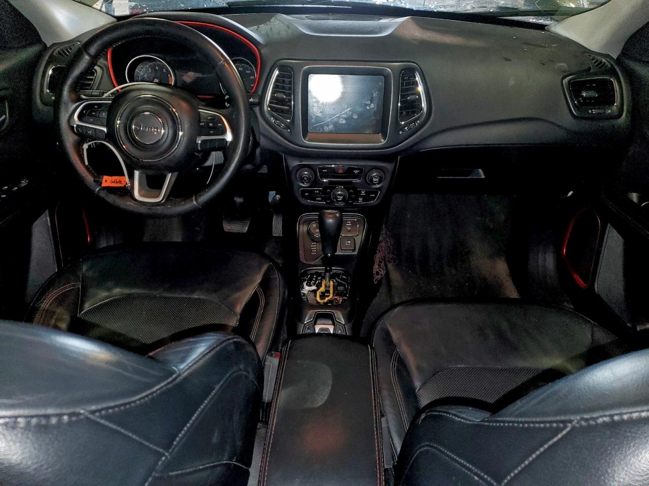 Jeep Compass Trailhawk Image 8