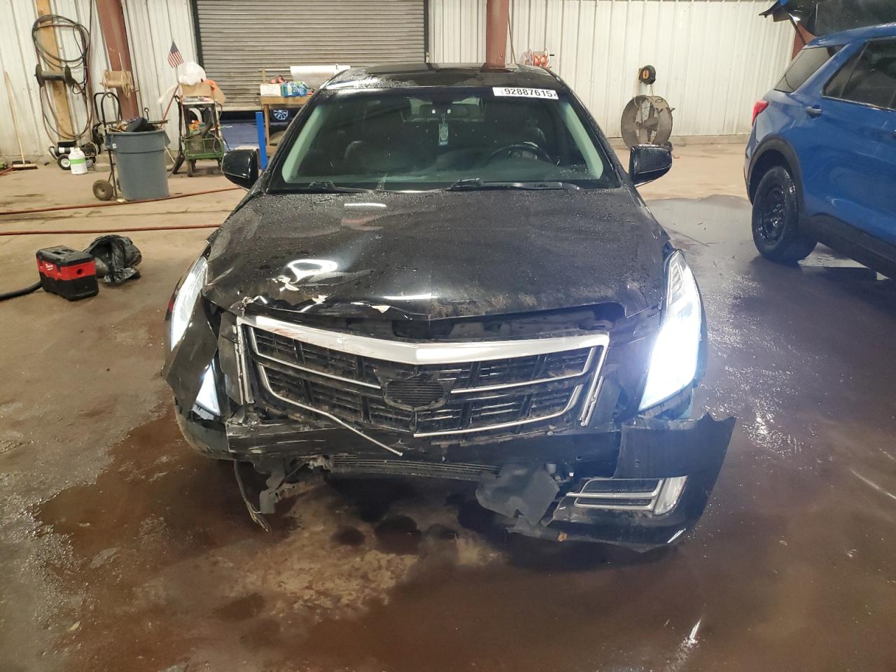 Cadillac XTS Luxury Image 4