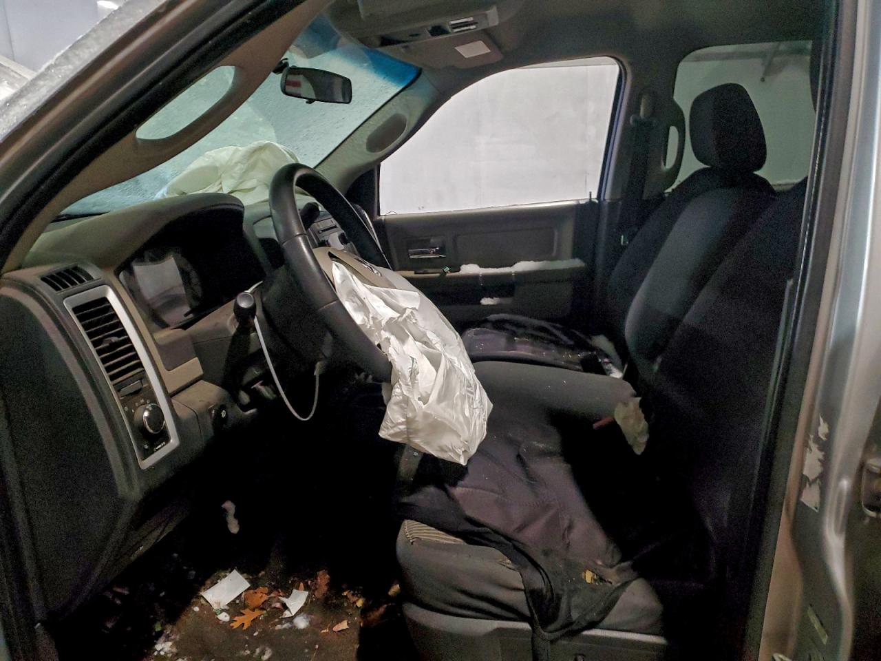 Dodge Ram 1500 Image 12