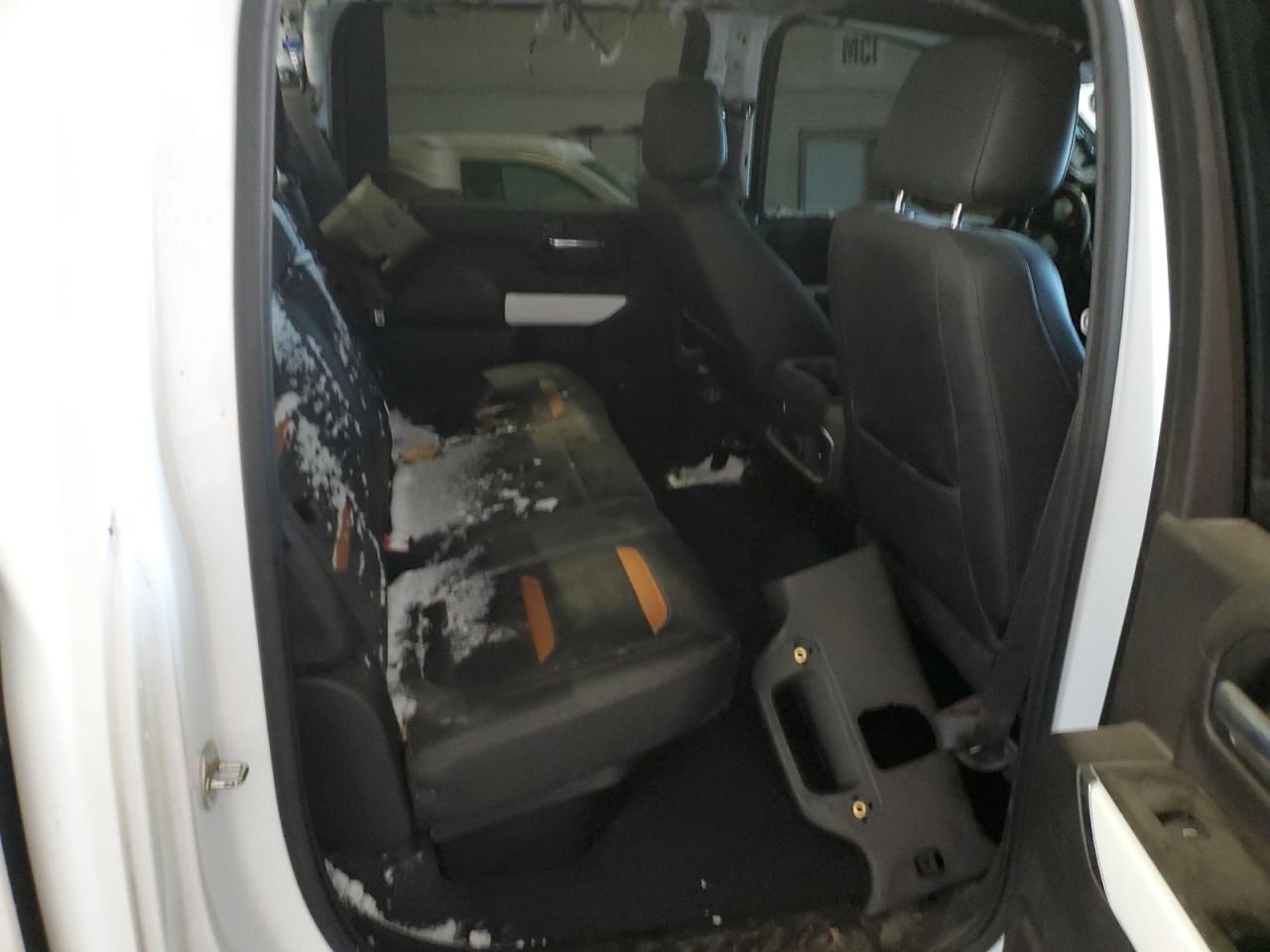 GMC Sierra K3500 At4 Image 7