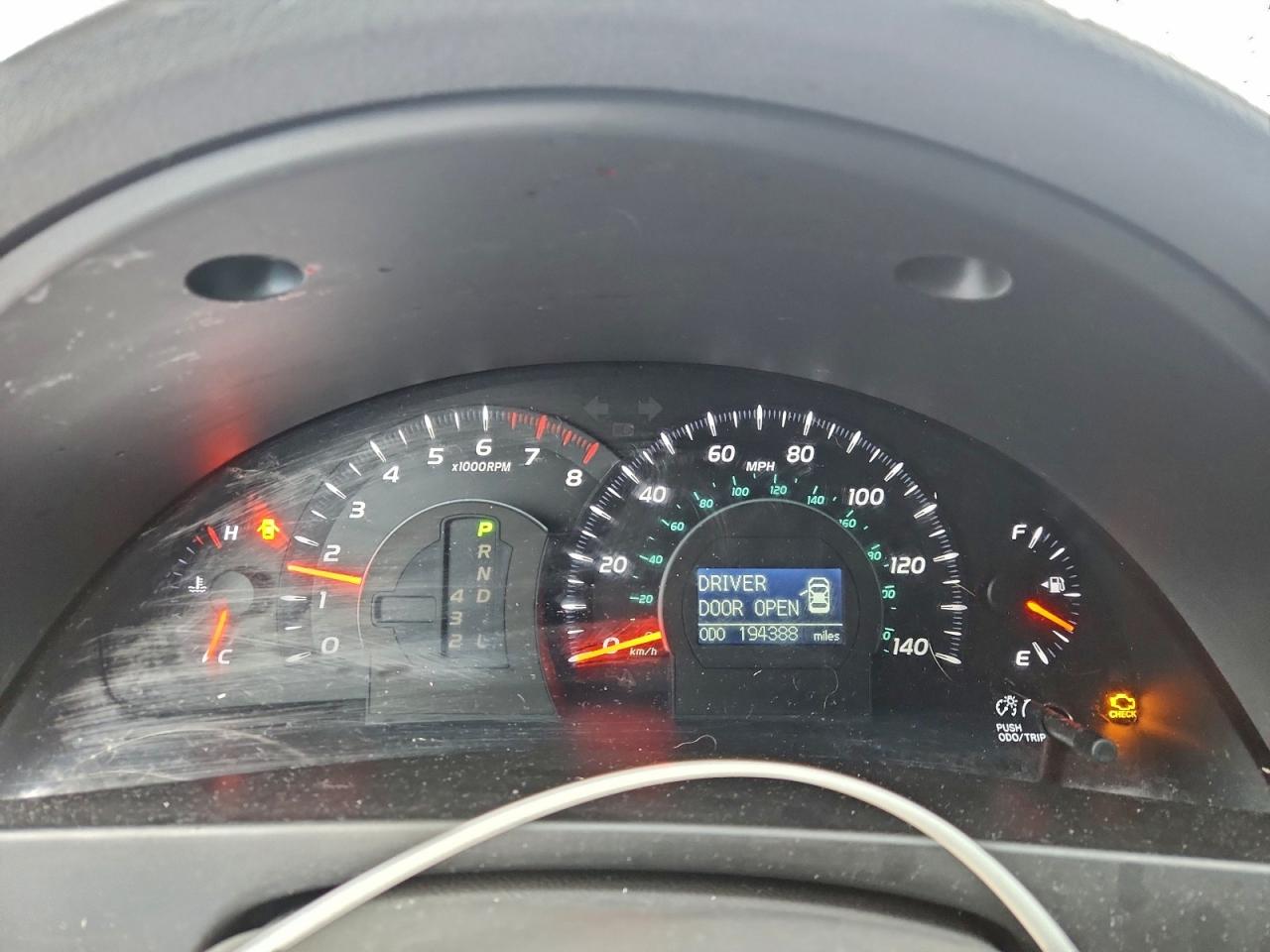 Toyota Camry Base Image 3