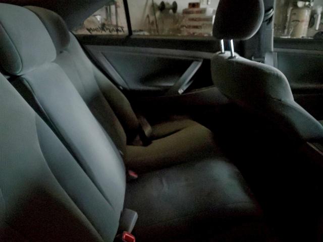 Toyota Camry Base Image 4