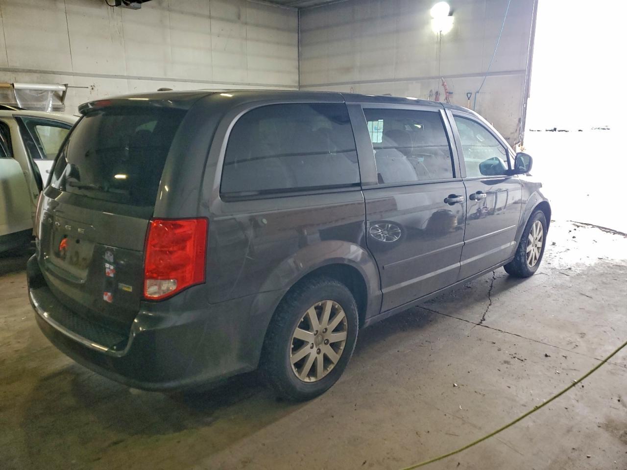 Dodge Caravan Se Image 12