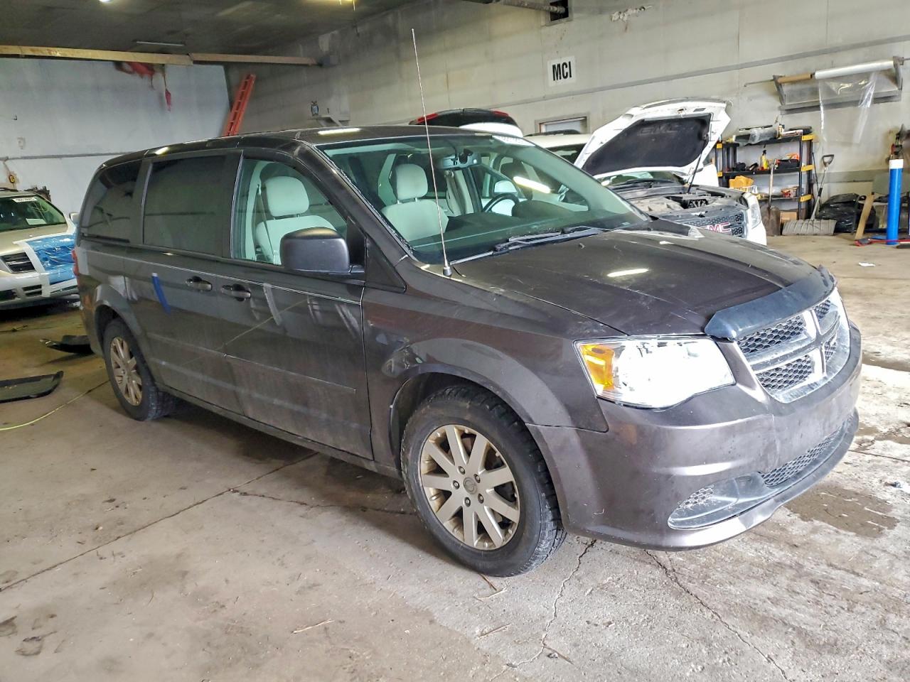 Dodge Caravan Se Image 3