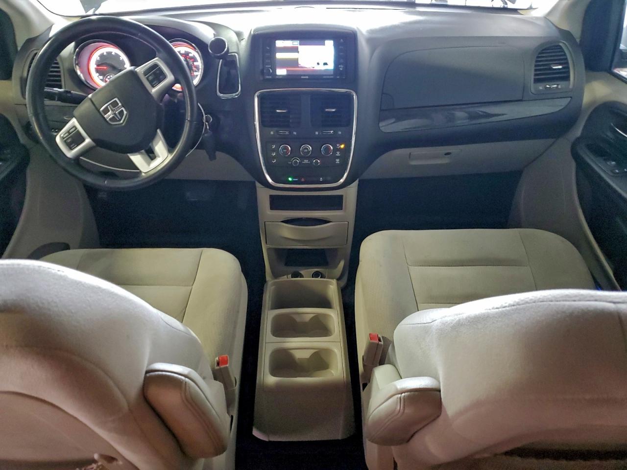 Dodge Caravan Se Image 9